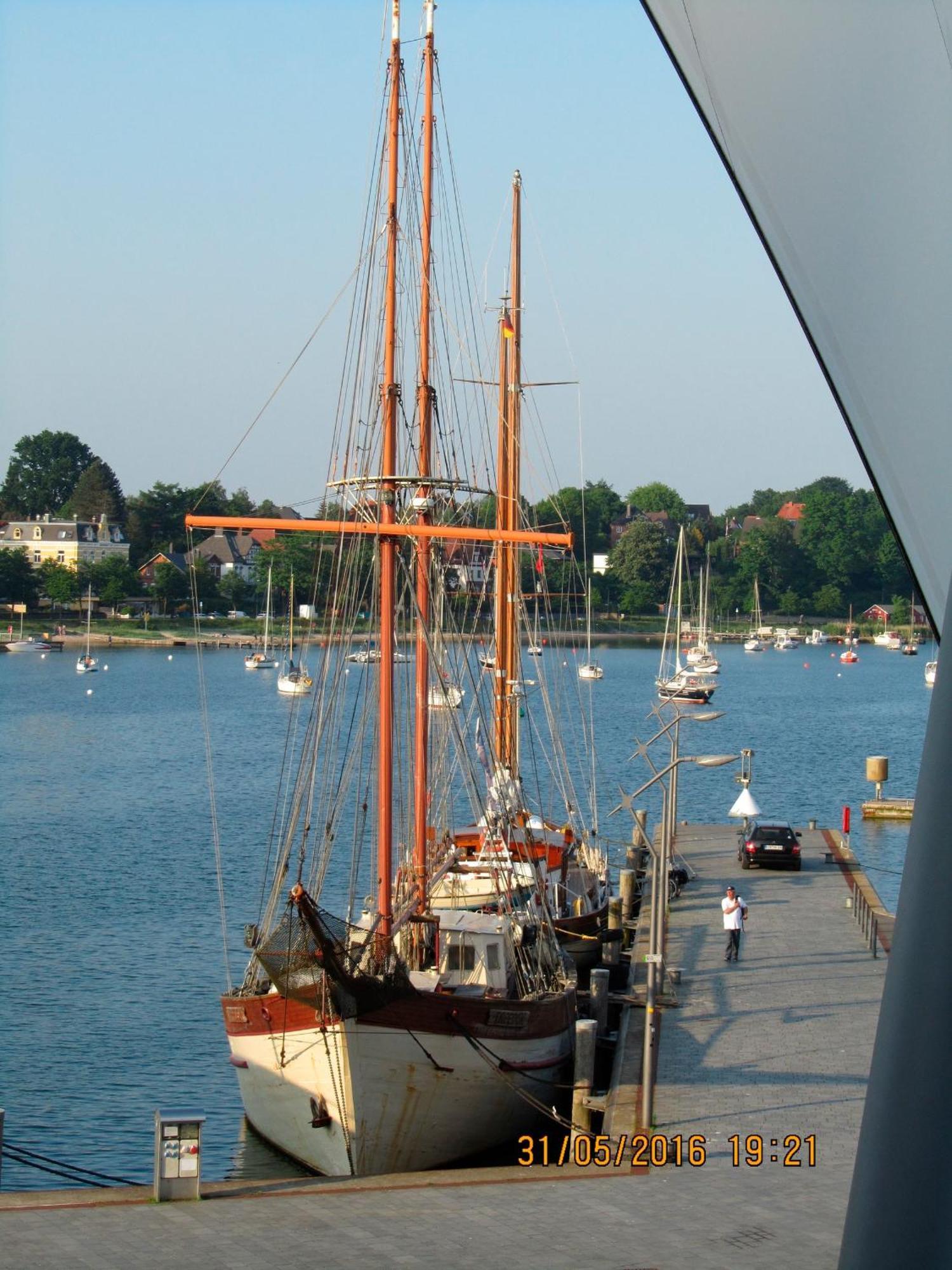 Apartment 12 - "Silbermoewe I" - Blickrichtung Yacht- Und Binnenhafenoffenes Meer Эккернфёрде Экстерьер фото